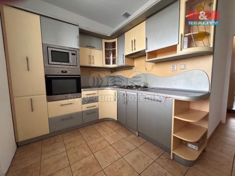 Prodej bytu 3+1, Český Těšín, Ostravská, 75 m2