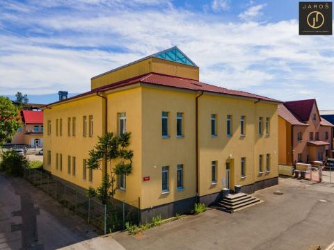 Pronájem kanceláře, Kladno, Huťská, 785 m2