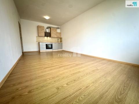 Pronájem bytu 2+kk, Praha - Vysočany, Pod Harfou, 52 m2