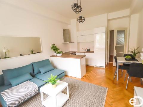 Prodej bytu 2+kk, Praha, Sokolovská, 55 m2