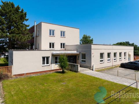 Prodej kanceláře, České Budějovice, Školní, 1260 m2