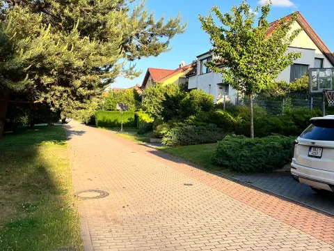 Prodej pozemku pro bydlení, Praha - Lysolaje, Starodvorská, 1445 m2