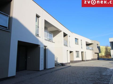 Pronájem bytu 1+kk, Otrokovice, Komenského, 36 m2