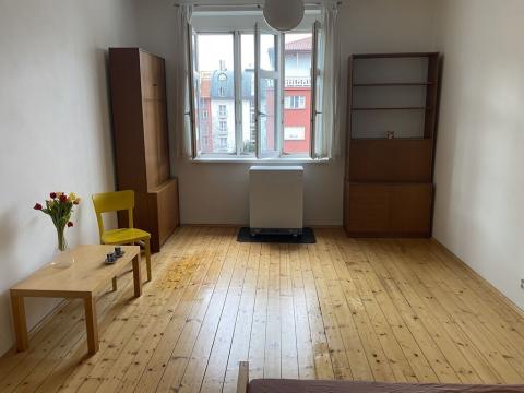 Pronájem bytu 1+kk, Praha - Nusle, 5. května, 30 m2