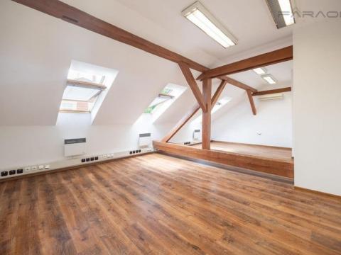 Pronájem bytu 3+1, Praha - Smíchov, Kováků, 94 m2
