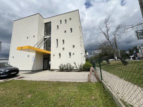 Pronájem kanceláře, České Budějovice - České Budějovice 3, Nemanická, 25 m2