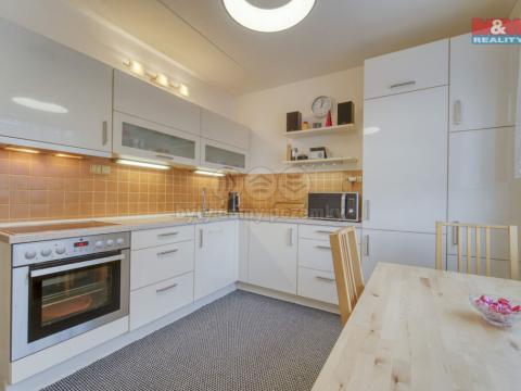Prodej bytu 3+1, Pernarec, 75 m2