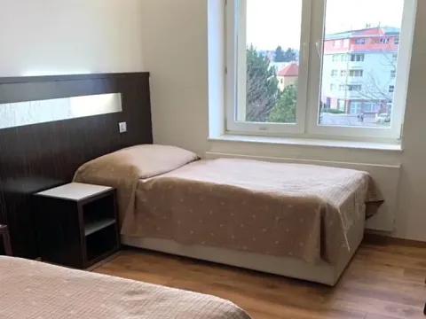 Pronájem pokoje, Praha - Suchdol, Suchdolské náměstí, 24 m2