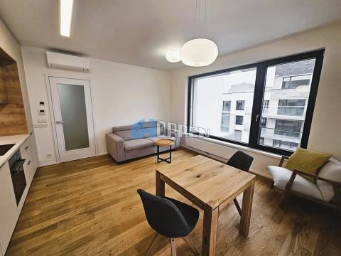 Pronájem bytu 2+kk, Praha - Holešovice, U průhonu, 83 m2
