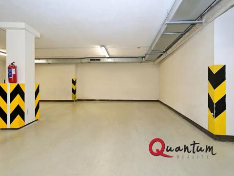 Pronájem garážového stání, Praha - Košíře, Musílkova, 12 m2