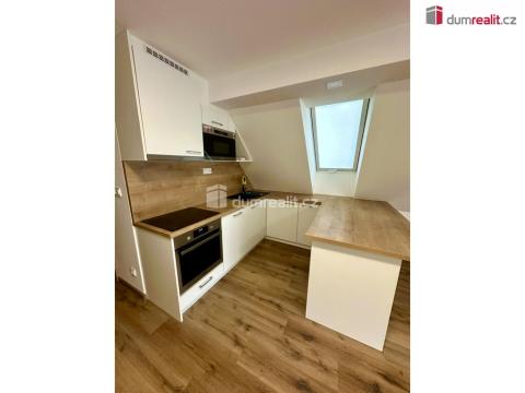 Pronájem bytu 2+kk, Slušovice, Dlouhá, 41 m2