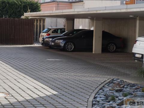 Pronájem garážového stání, Prostějov, Kostelecká, 15 m2