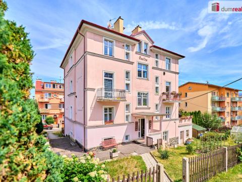 Prodej bytu 4+1, Karlovy Vary - Drahovice, Zbrojnická, 75 m2