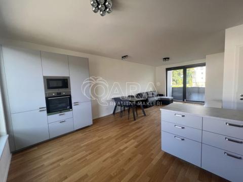 Pronájem bytu 3+kk, Praha, Seifertova, 80 m2
