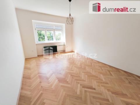 Pronájem bytu 2+1, Praha - Vršovice, 28. pluku, 65 m2
