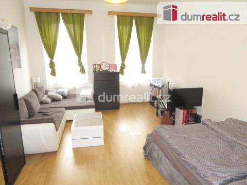 Pronájem bytu 1+1, Praha - Smíchov, Nádražní, 46 m2