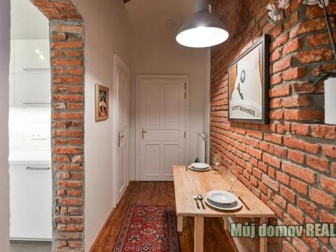 Pronájem bytu 1+1, Praha - Nové Město, Hálkova, 33 m2