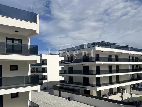 Prodej bytu 1+kk, Zadar, Chorvatsko, 66 m2