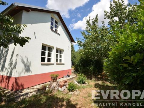Prodej chaty, Praha - Hrdlořezy, Mezitraťová, 32 m2
