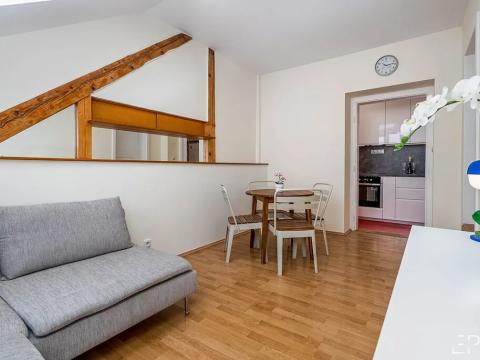 Pronájem bytu 3+1, Praha - Libeň, Novákových, 60 m2