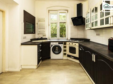 Prodej bytu 3+1, Cheb, Tylova, 82 m2