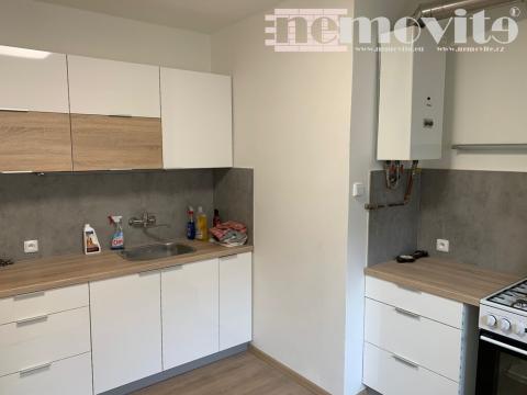 Pronájem bytu 2+1, Hradec Králové - Slezské Předměstí, Sládkova, 60 m2