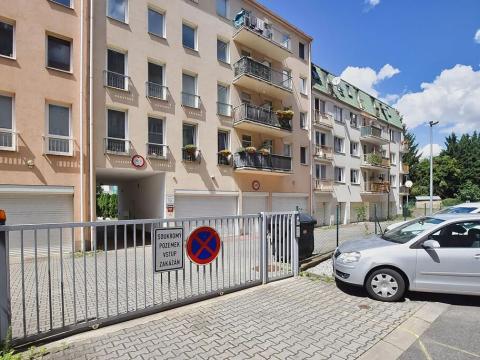 Pronájem bytu 2+kk, Praha - Kyje, Lipnická, 43 m2