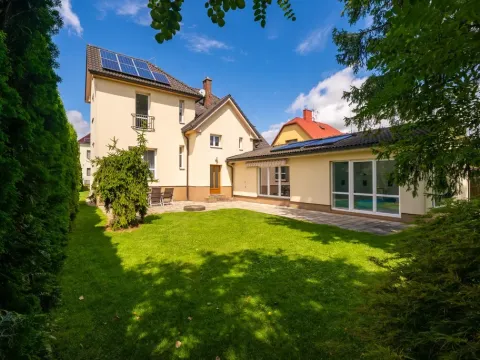 Prodej vily, Valašské Meziříčí - Krásno nad Bečvou, Jiráskova, 300 m2