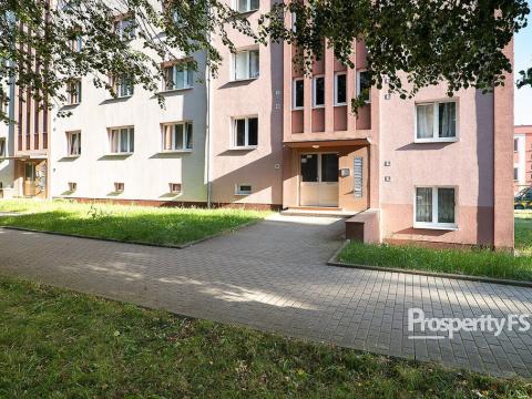 Prodej bytu 1+1, Ostrov, Severní, 35 m2