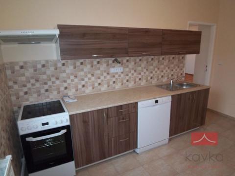 Pronájem bytu 3+1, Humpolec, Kamarytova, 81 m2