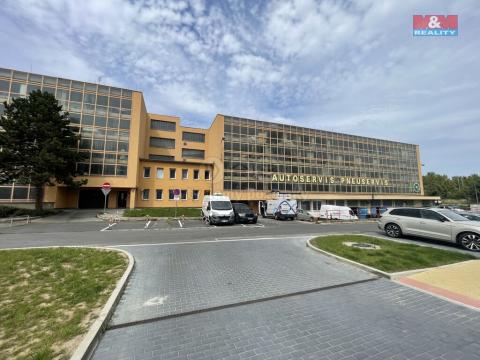 Prodej garážového stání, Praha, Lovosická, 18 m2