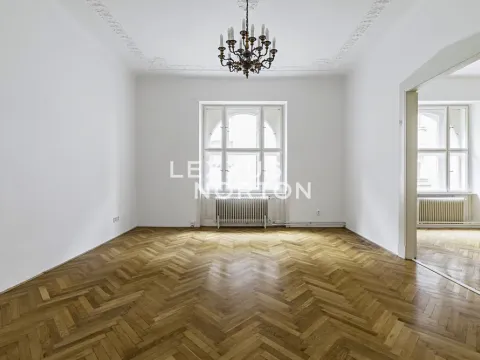 Prodej bytu 3+1, Praha - Staré Město, U staré školy, 112 m2