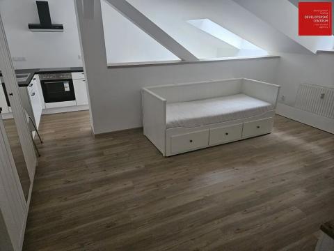 Pronájem bytu 2+kk, Mariánské Lázně, Hlavní třída, 60 m2