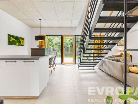 Pronájem bytu 3+kk, Praha - Benice, Vinná, 105 m2