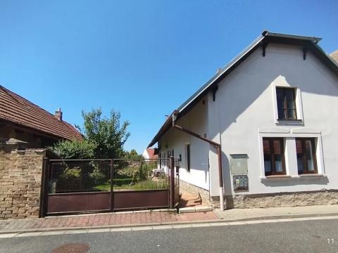 Prodej rodinného domu, Radim, 70 m2