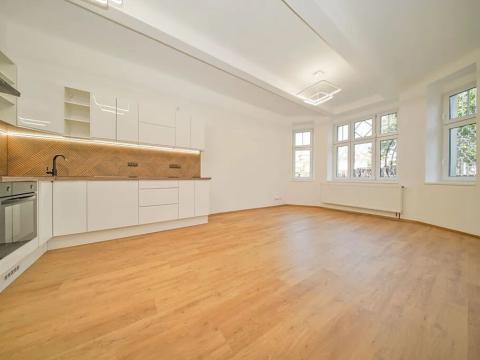 Pronájem bytu 2+kk, Praha - Nusle, V luhu, 59 m2