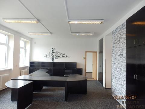 Pronájem kanceláře, Brno - Černovice, 73 m2
