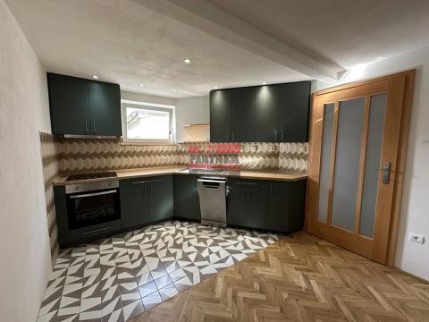 Pronájem bytu 2+1, Sezimovo Ústí, Dr. E. Beneše, 75 m2