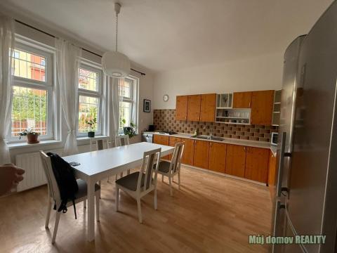 Pronájem rodinného domu, Praha - Vinohrady, Květná, 235 m2