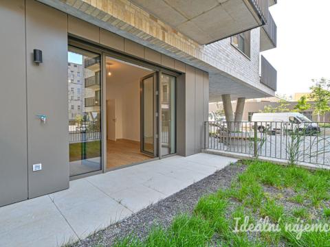 Pronájem bytu 1+kk, Brno, Bratislavská, 35 m2