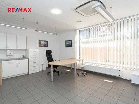 Pronájem ordinace, Praha - Nusle, Hradeckých, 83 m2