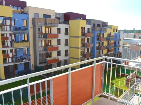 Pronájem bytu 1+kk, Praha - Hostivař, Fojtova, 33 m2