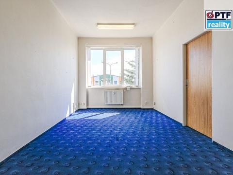 Pronájem kanceláře, Plzeň, Na Roudné, 16 m2