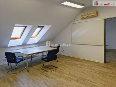 Pronájem kanceláře, Praha, Žerotínova, 48 m2