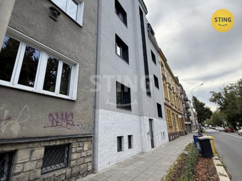 Pronájem bytu 2+kk, Olomouc, Dobrovského, 65 m2