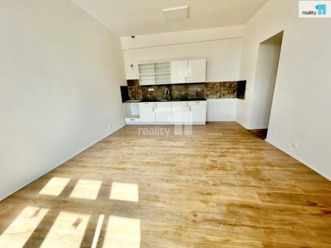 Pronájem bytu 4+kk, Český Brod, Krále Jiřího, 86 m2