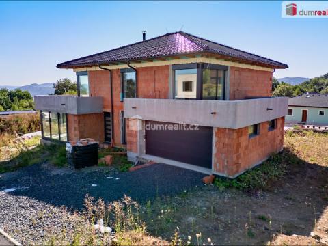 Prodej rodinného domu, Jenišov - Pod Rohem, V Oblouku, 340 m2