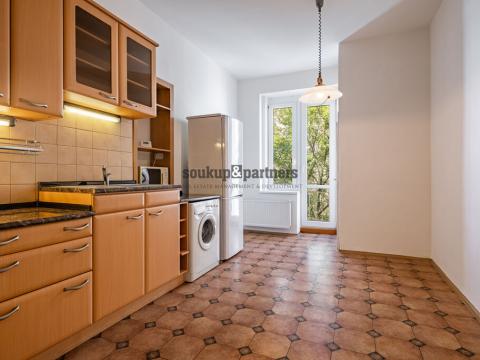 Prodej bytu 2+1, Praha - Smíchov, Plzeňská, 62 m2