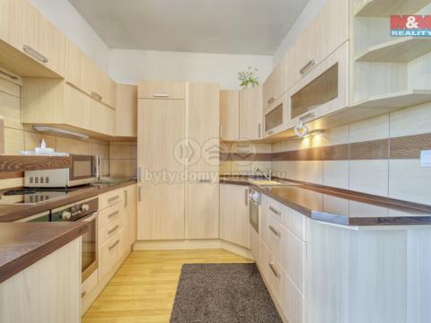 Prodej bytu 2+1, Louny, Postoloprtská, 67 m2