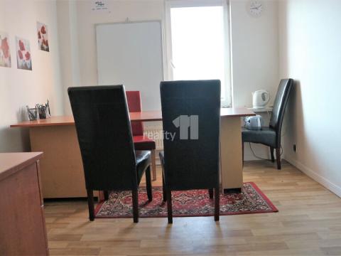 Pronájem kanceláře, Ostrava - Poruba, Sokolovská, 14 m2